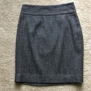 Banana Republic pencil skirt size 2
